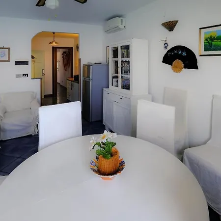 Fuer 6 Personen Ca 60 Qm In Cefalu, Sizilien Nordkueste Von Sizilien - B59151